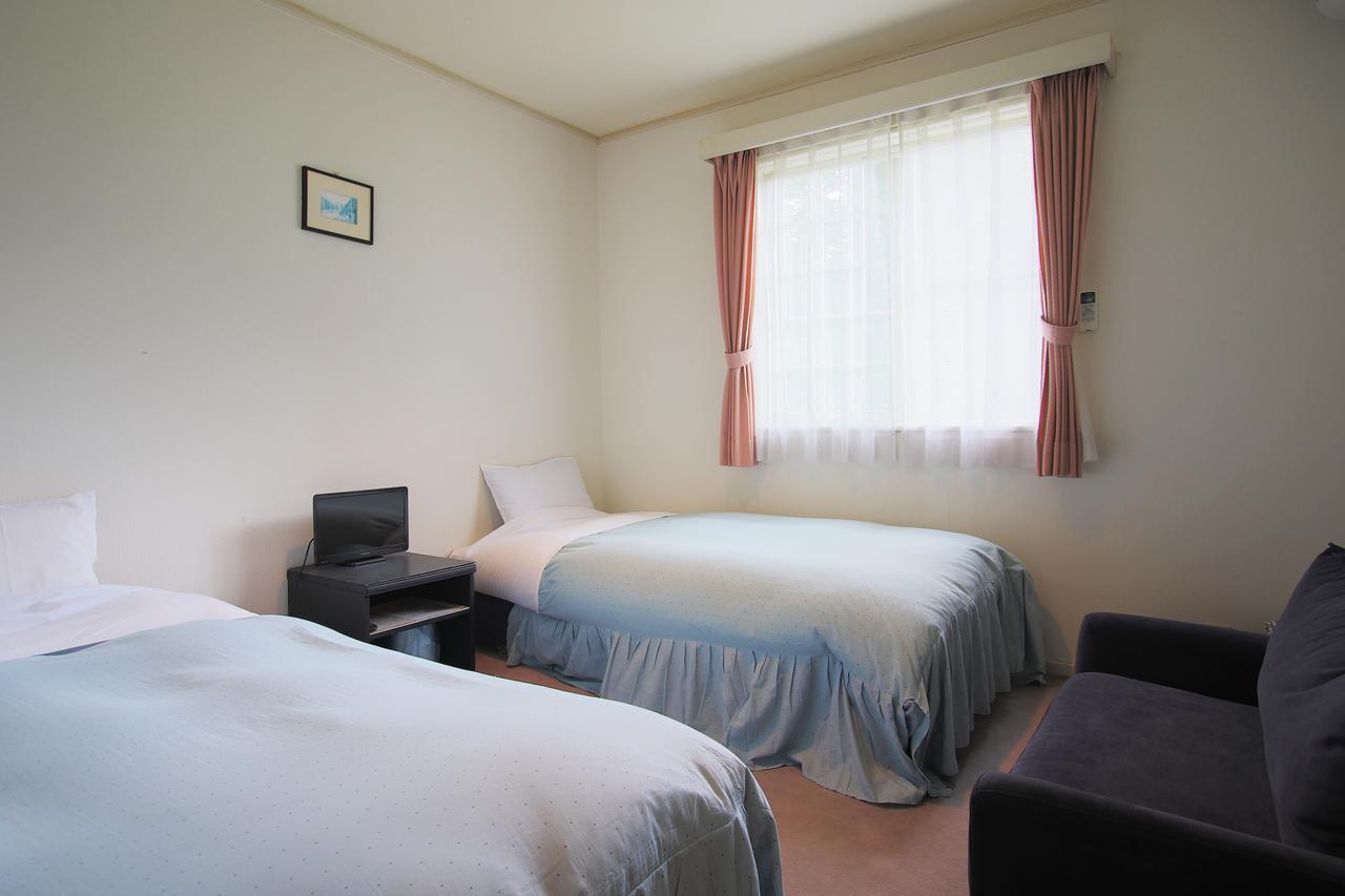 Mt Fuji B&B Pension Le Lagon ياماناكاكو المظهر الخارجي الصورة