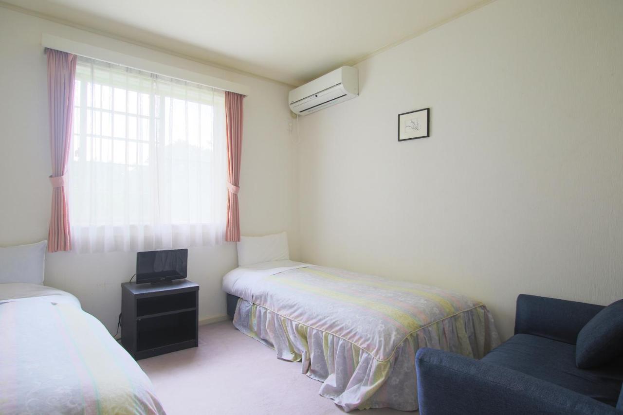 Mt Fuji B&B Pension Le Lagon ياماناكاكو المظهر الخارجي الصورة