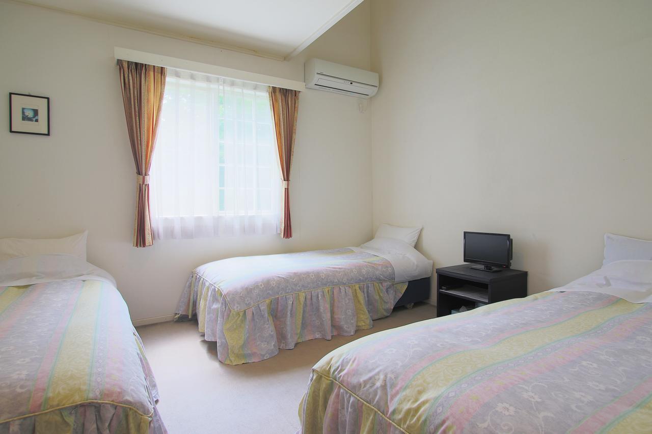 Mt Fuji B&B Pension Le Lagon ياماناكاكو المظهر الخارجي الصورة